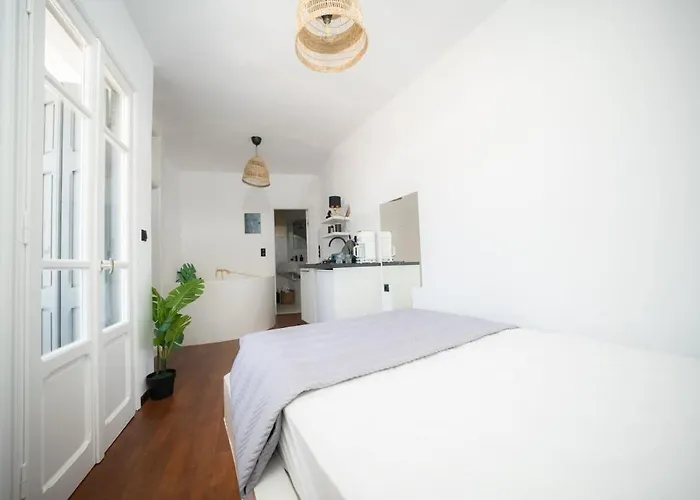 Appartement Kythrooms 1 *